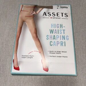 NEW Assets by Spanx Size 2 High Waist Shaping Capri Nude #268B Footless Shaper